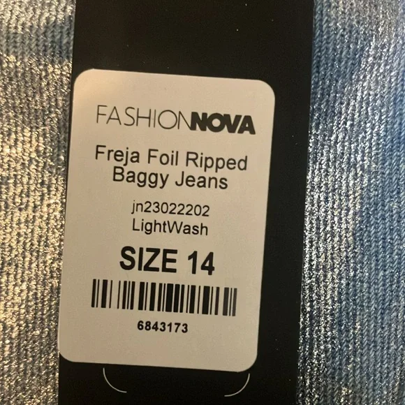 Fashion Nova 'Freja Foil Ripped Baggy Jeans' - Picture 6 of 8